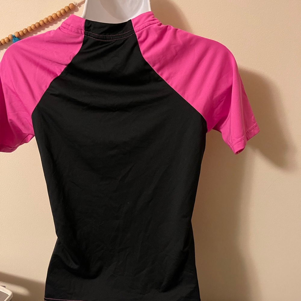 Nike dry fit pink SPF 40 proof shirt. Size small. - Picture 2 of 3